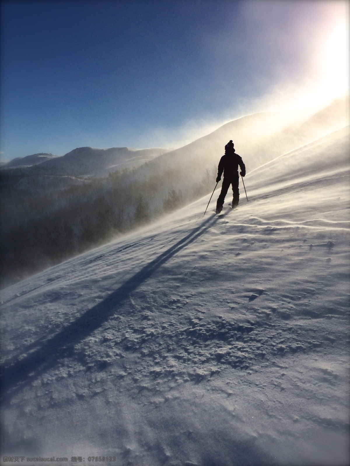 滑雪 人物 剪影 山坡 雪山 山峦 山岭 山林