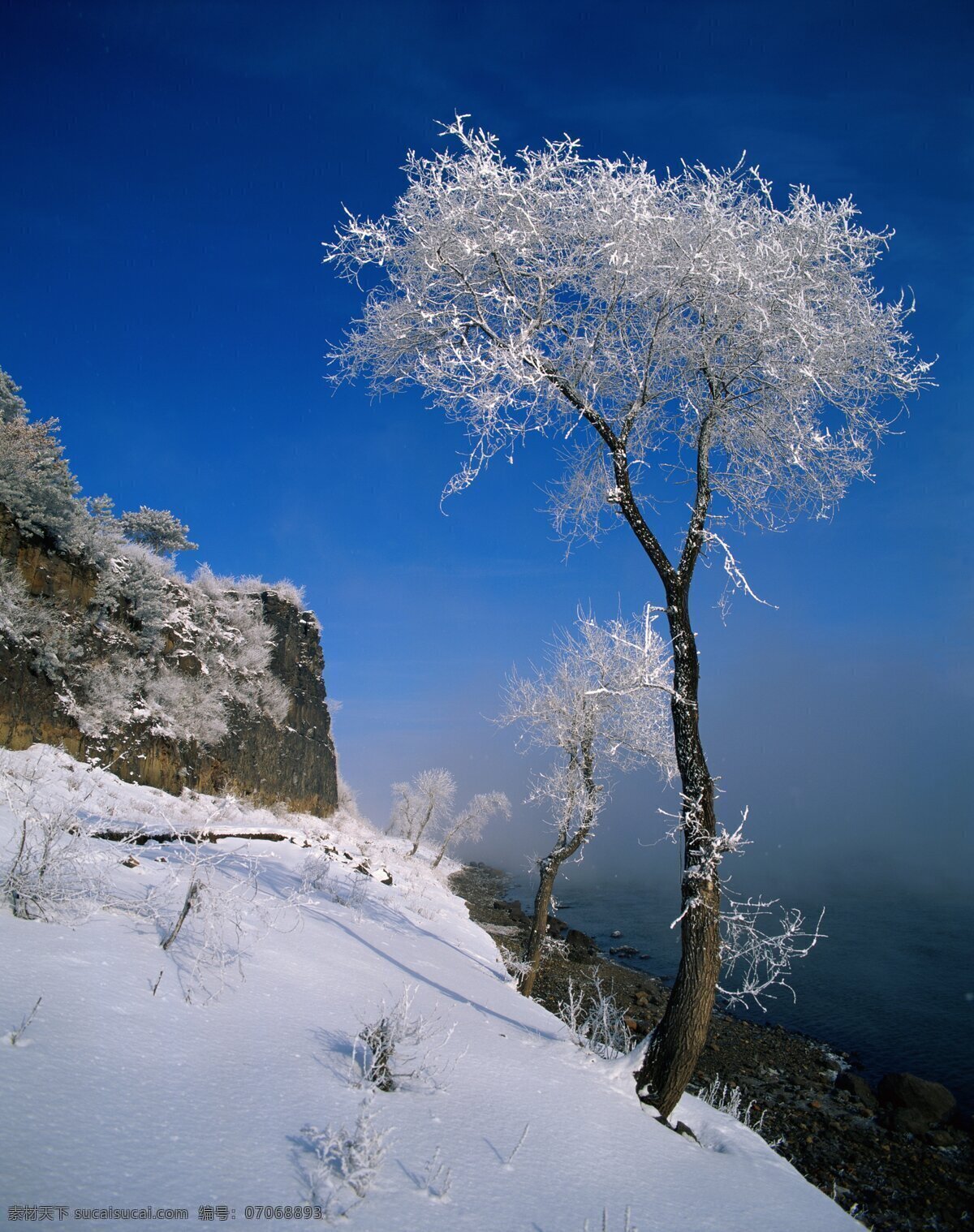 雪景 下雪 冬天 雪花 市 城市 街道 老街 建筑 电脑壁纸 黄昏 风景 舞台 路灯 灯光 背景 底色 卡通背景 儿童背景 蓝天 白云 草地 海边 海浪 沙滩 马路 乡间小路 道路 中国风 月光 中国风背景 高山 自然风景 花朵 湖泊 手机壁纸 冰块 寒冰 冰霜 雪山 雪地 花海 室内 壁纸 冰 jpg图片 自然景观 山水风景
