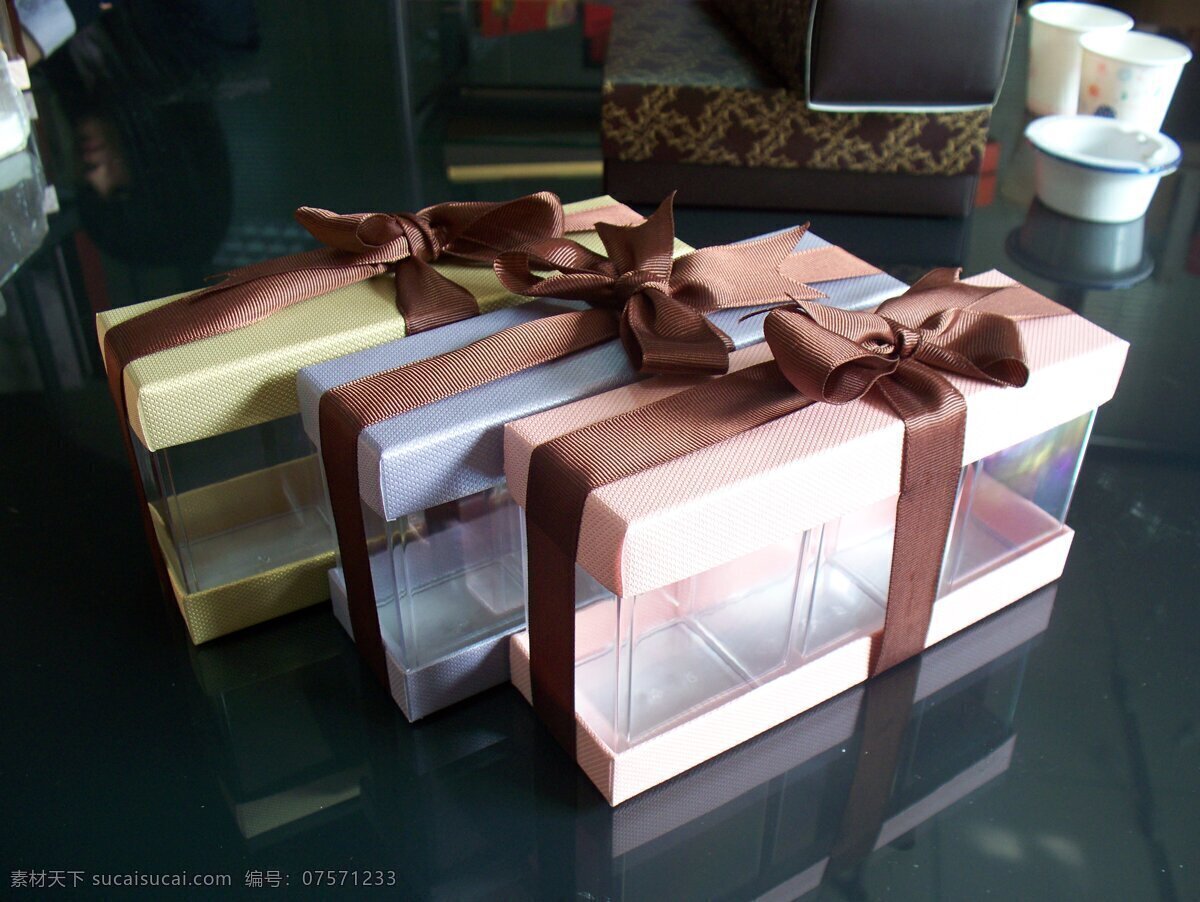 包装盒 盒子 礼盒 生活百科 生活素材 透明包装盒 甜点包装盒 磨砂透明盒 psd源文件 包装设计