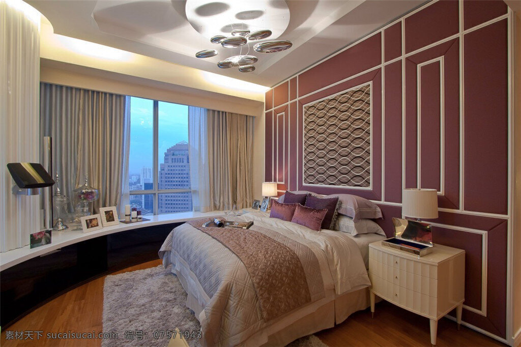 现代 时尚 卧室 银色 异形 吊灯 室内装修 效果图 木地板 卧室装修 白色床头柜 浅色窗帘 红褐色背景墙