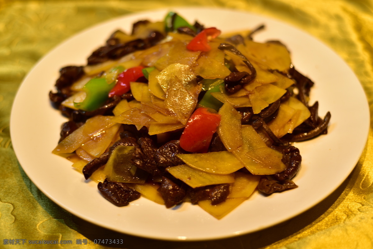 榛蘑土豆片 真菌类 菌类 蘑菇 野山菌 蘑菇美食 菜 餐饮美食 传统美食 菜品菜单 菜单菜谱