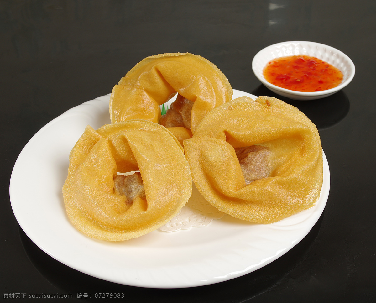 三个 炸云吞 酸辣 广式 香酥 餐饮美食 传统美食