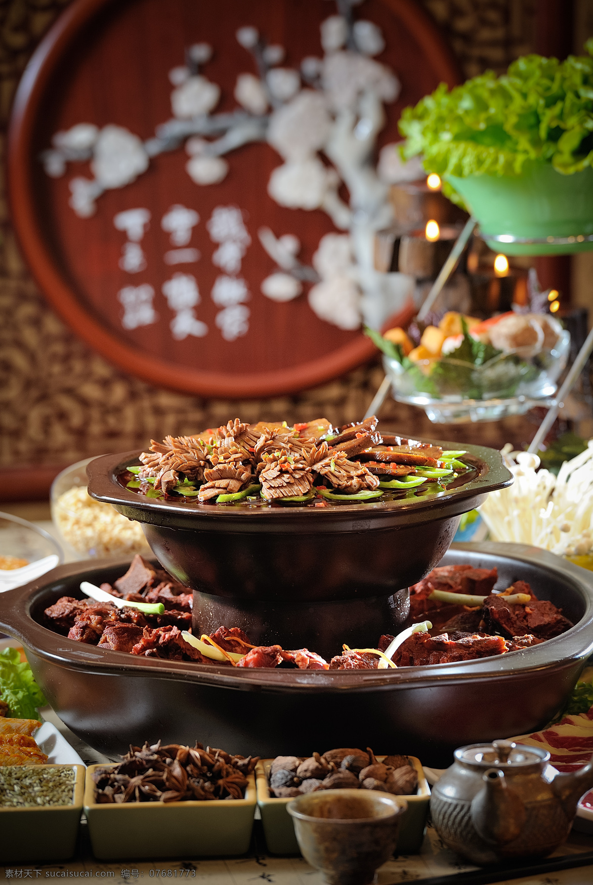火锅 丰盛 好吃 美味 双层 鸭肾 腊肉 炖肉 餐饮美食 传统美食