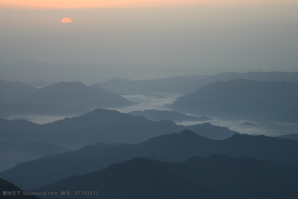 三清山 玉京 峰 日出 玉京峰日出 山峰 剪影 云雾 旅游摄影 自然风景 摄影图库 三清山旅游