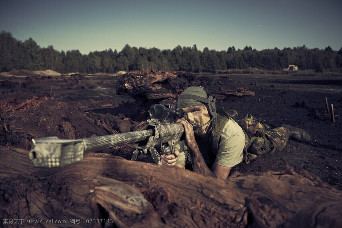战争 中 士兵图片 士兵 瞄准 射击 步枪 战士 军人 外国士兵 军事武器 现代科技