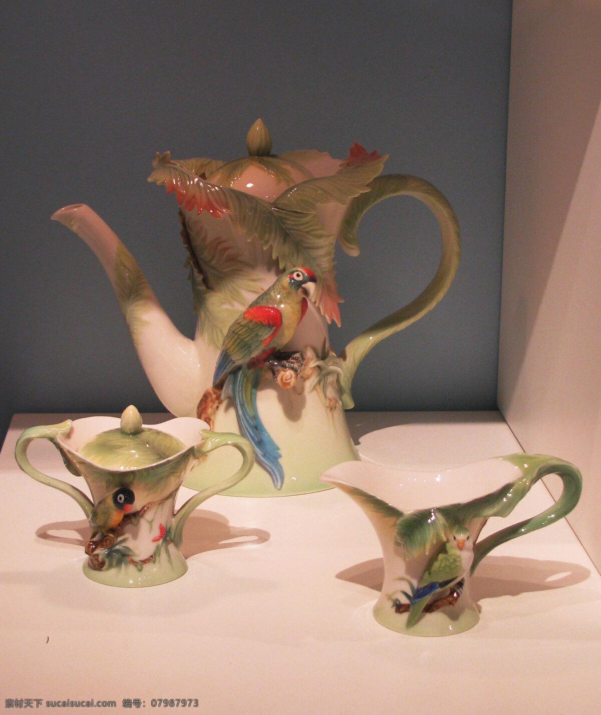 陶瓷 陶瓷艺术品 文化艺术 精美艺术品 陶瓷展览 台湾名品 装饰素材 展示设计