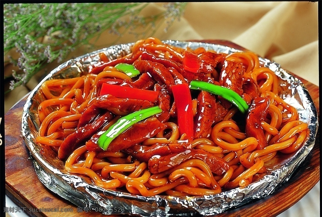 汤面图片 餐饮 美食 拼盘 肉丝 餐具 创意美食图片 传统美食 餐饮美食