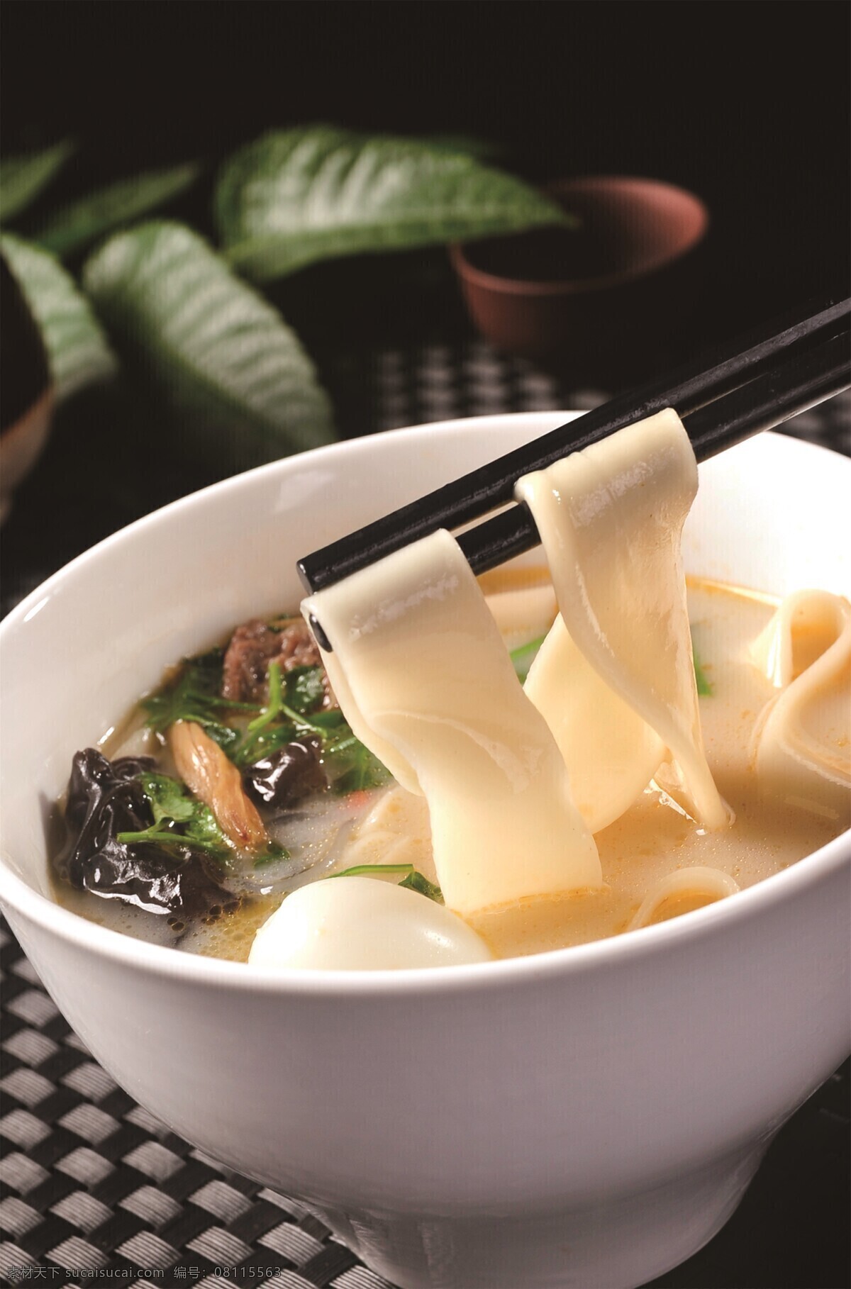 河南烩面图片 炒菜 家常菜 特色菜 热菜 美食 美味 八大菜系 汤羹 菜谱 菜名 小炒 炒饭 烧菜 凉菜 菜肴 佳肴 红烧 爆炒 清蒸 油焖 海鲜 刺身 主食 副食 米饭 面条 酱爆 点心 挂面 面食 汤面 刀削面 担担面 炒面 河南烩面 臊子面 刀拨面 炸酱面 油泼面 肉丝面 乌冬面 餐饮美食