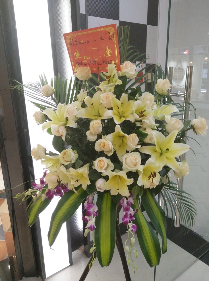 百合图片 花卉 花 植物 小树 树 花坛 农作物 花纹雕 生活百科 生活素材