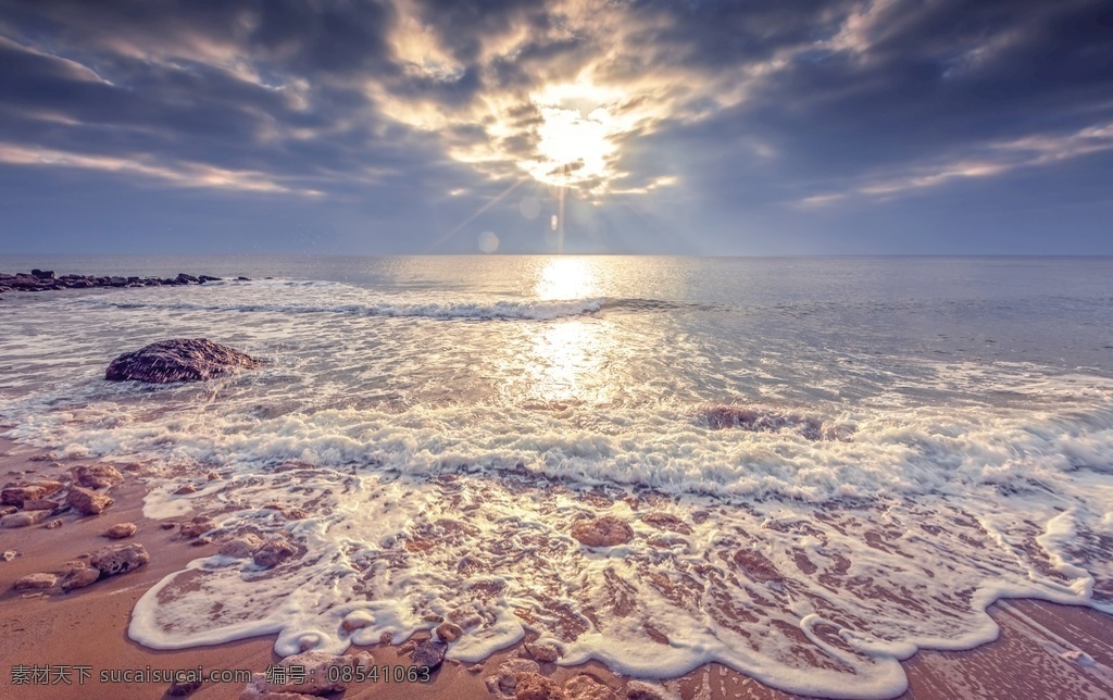 阳光下的沙滩 阳光 沙滩 沙 海边 景色 自然景观 自然风景