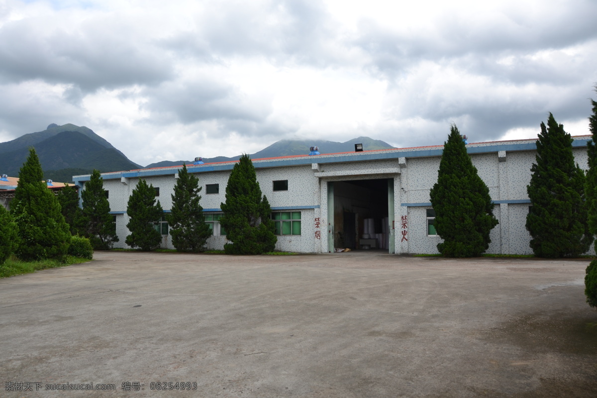 厂房 工厂摄影 工厂 工业 工业园区 高新 技术 开发区 路 植物 花坛 建筑摄影 建筑园林 工业生产 现代科技
