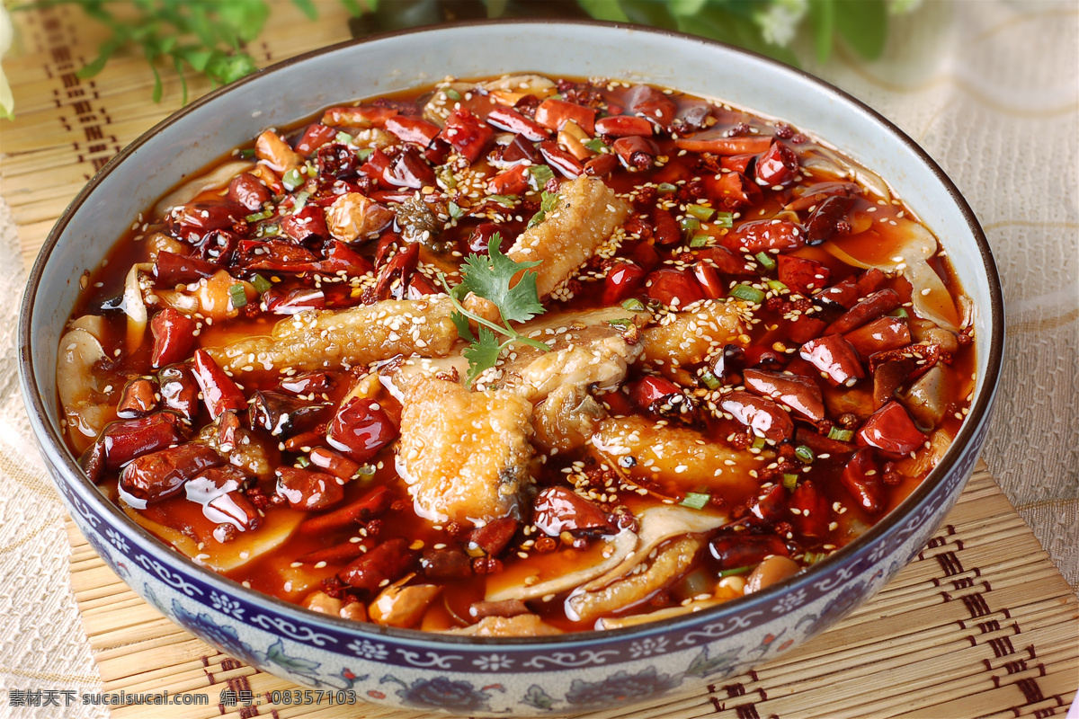 野山菌烧鱼 美食 传统美食 餐饮美食 高清菜谱用图