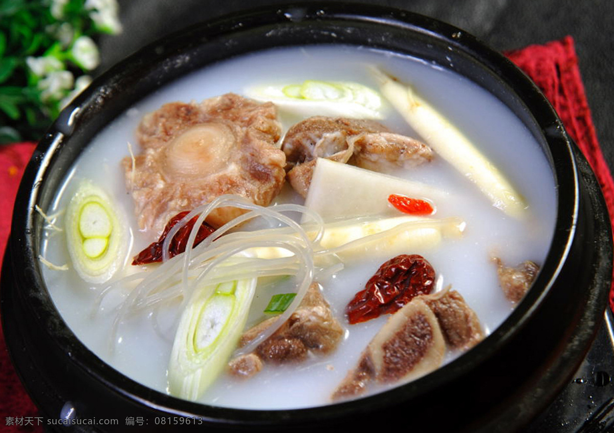 牛尾汤 牛尾 汤 浓汤 美食 传统美食 餐饮美食
