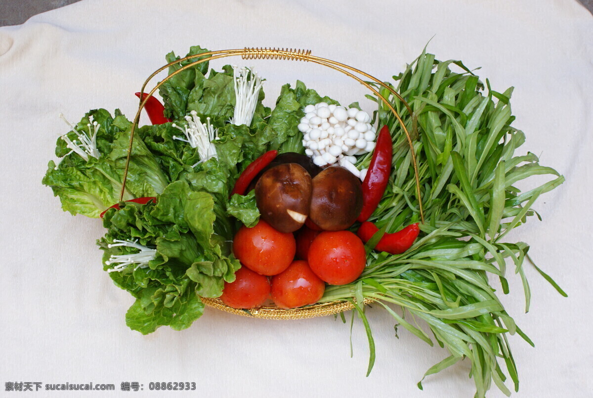 蔬果篮 蔬菜 西红柿 香菇 蘑菇 生菜 白菜 金针菇 豆角 油麦菜 辣椒 其它设计 餐饮美食 传统美食