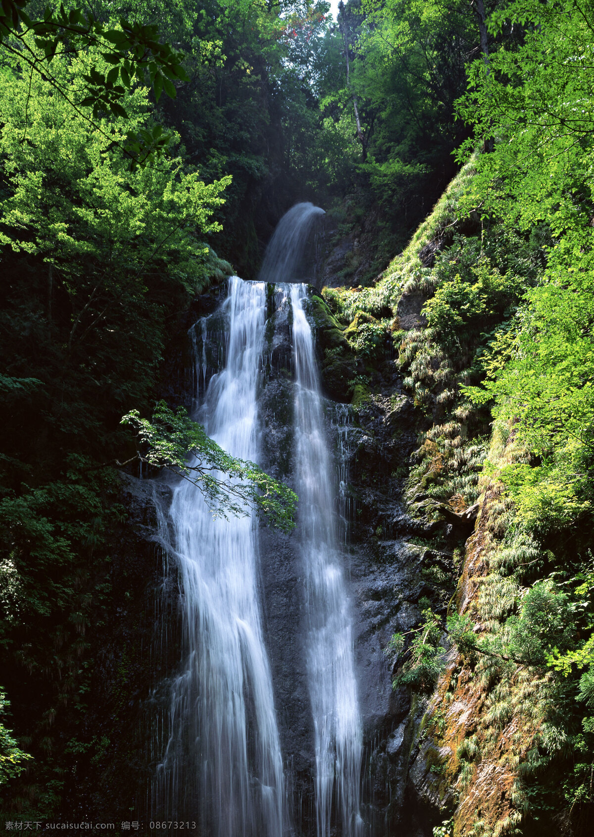山间 流下 瀑布 山间瀑布 水流 自然风景 漂亮的瀑布 风景 生活 旅游餐饮