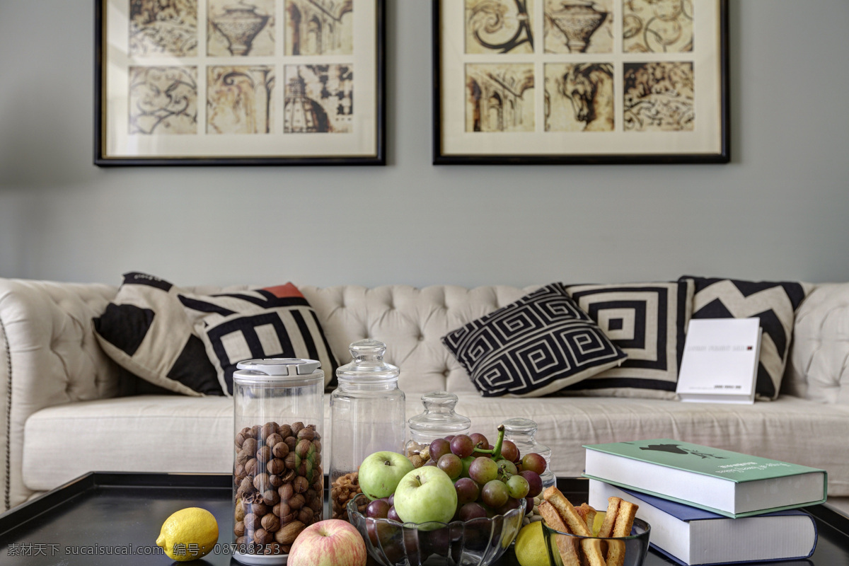 现代 时尚 条纹 沙发 客厅 室内装修 效果图 金色 花纹 背景 墙 客厅装修 木制茶几 条纹沙发