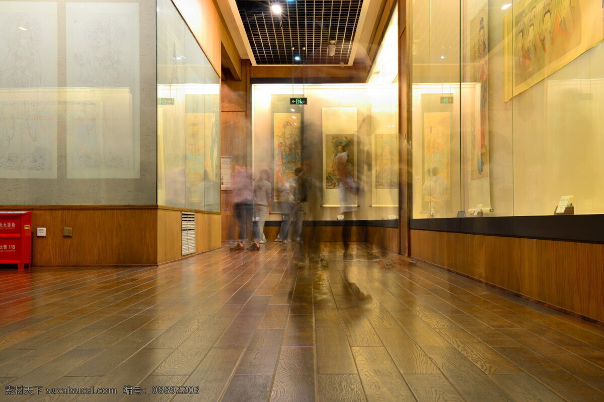 玻璃展柜 博物馆 大厅 建筑园林 木地板 室内摄影 展厅 参观博物馆 游客 书画展览 艺术走廊 家居装饰素材 展示设计