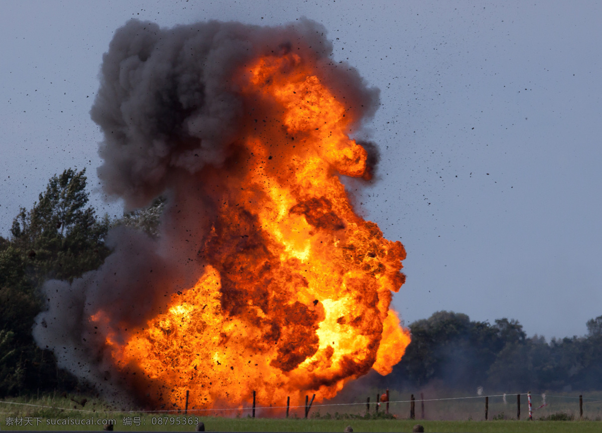 爆炸 特效 烟雾 硝烟 炸弹 爆破 浓烟 火焰 军事武器 现代科技