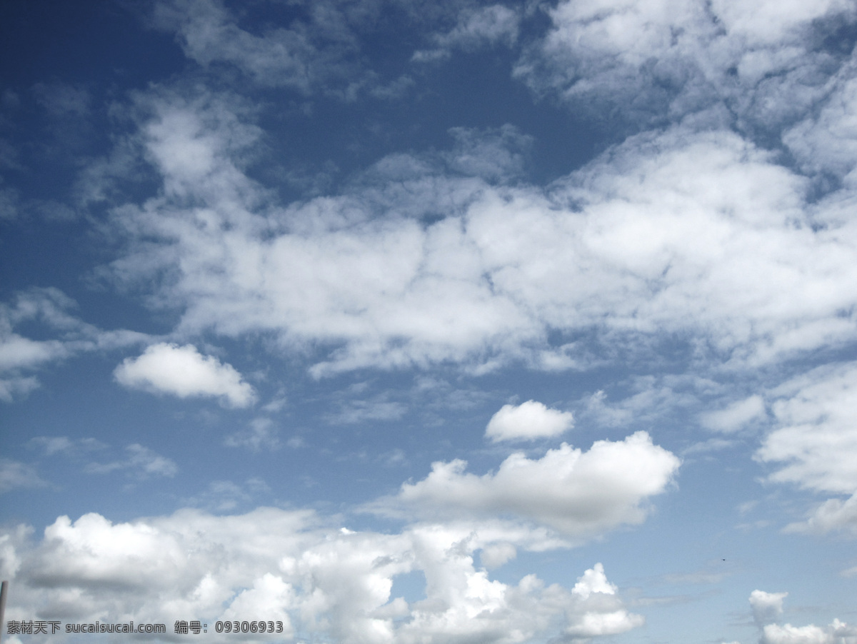 晴朗 天空 晴天 蓝色的天空 白色的云朵 风景 生活 旅游餐饮