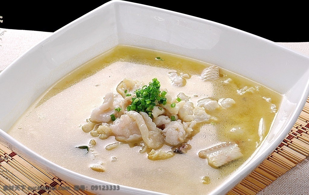 酸 汤 鱼 草鱼 炒菜 家常菜 特色菜 热菜 美食 美味 八大菜系 汤羹 菜谱 菜名 小炒 炒饭 烧菜 凉菜 菜肴 佳肴 小吃 锅仔 烧烤 油炸 红烧 爆炒 清蒸 油焖 海鲜 主食 副食 米饭 面条 蛋汤 紫菜蛋汤 银耳汤 蛋花汤 养生汤 羊汤 鲜汤 鱼汤 鸡汤 餐饮美食 传统美食