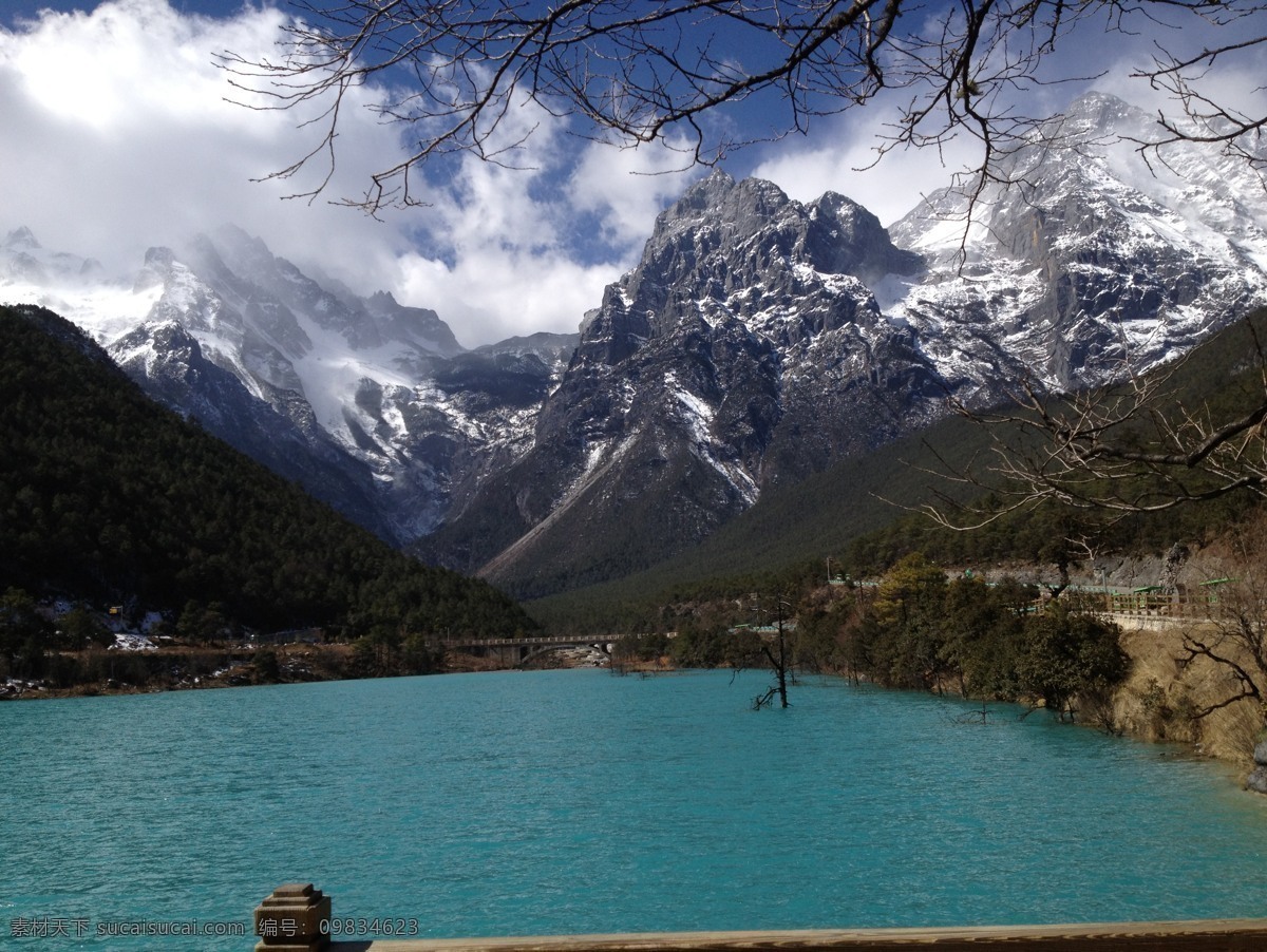 丽江 蓝月 谷 旅游摄影 山峦 水面 雪山 自然风景 丽江蓝月谷 玉龙雪山 psd源文件