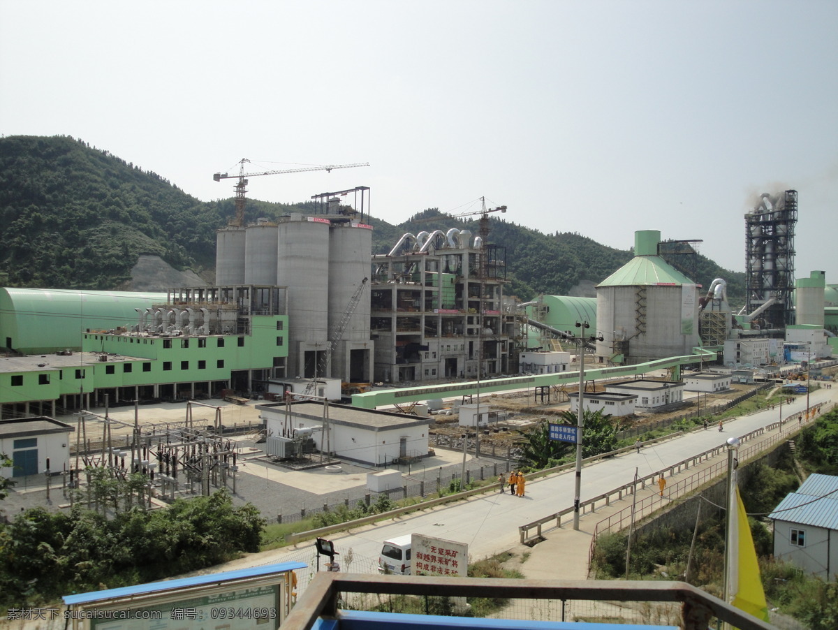 水泥 建设 场地 生产 厂区 建筑 视角 蓝天 材料 人工 建筑园林 建筑摄影