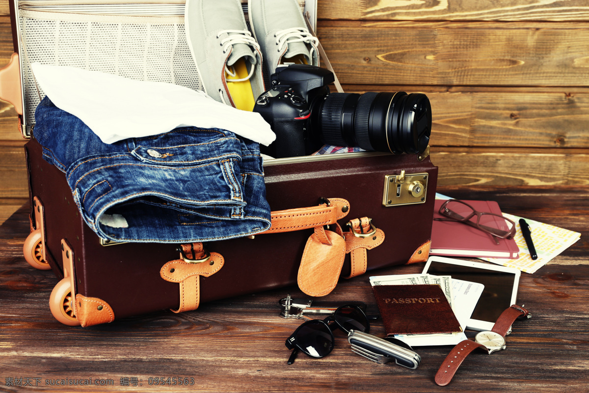 行李箱与护照 行李箱 单反相机 数码照相机 牛仔裤 护照 证件 旅游主题 旅行用品 旅游用品 其他类别 环境家居 黑色