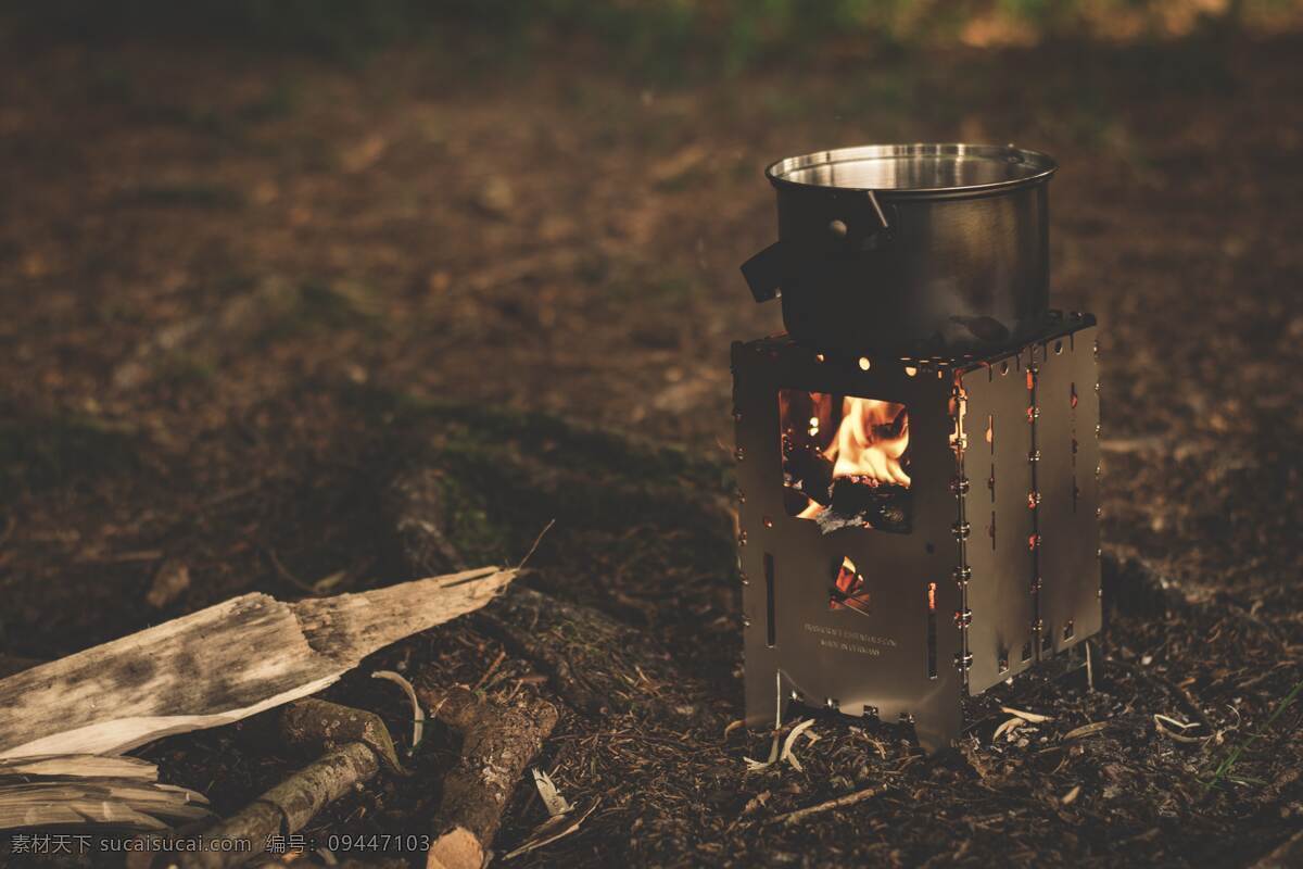 野外 野炊 炉子 晚上 火 旅游摄影 人文景观