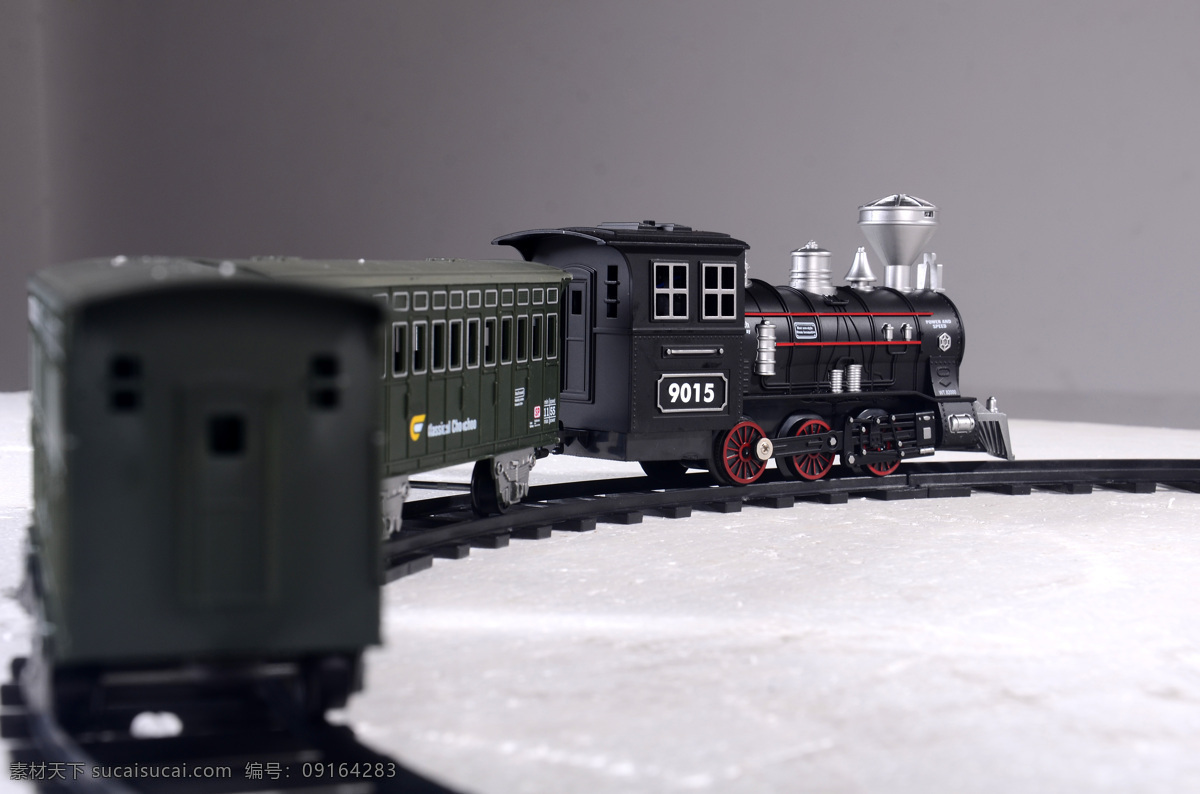 火车 模型 生活百科 玩具 娱乐休闲 火车模型 塑料玩具 高 仿 psd源文件