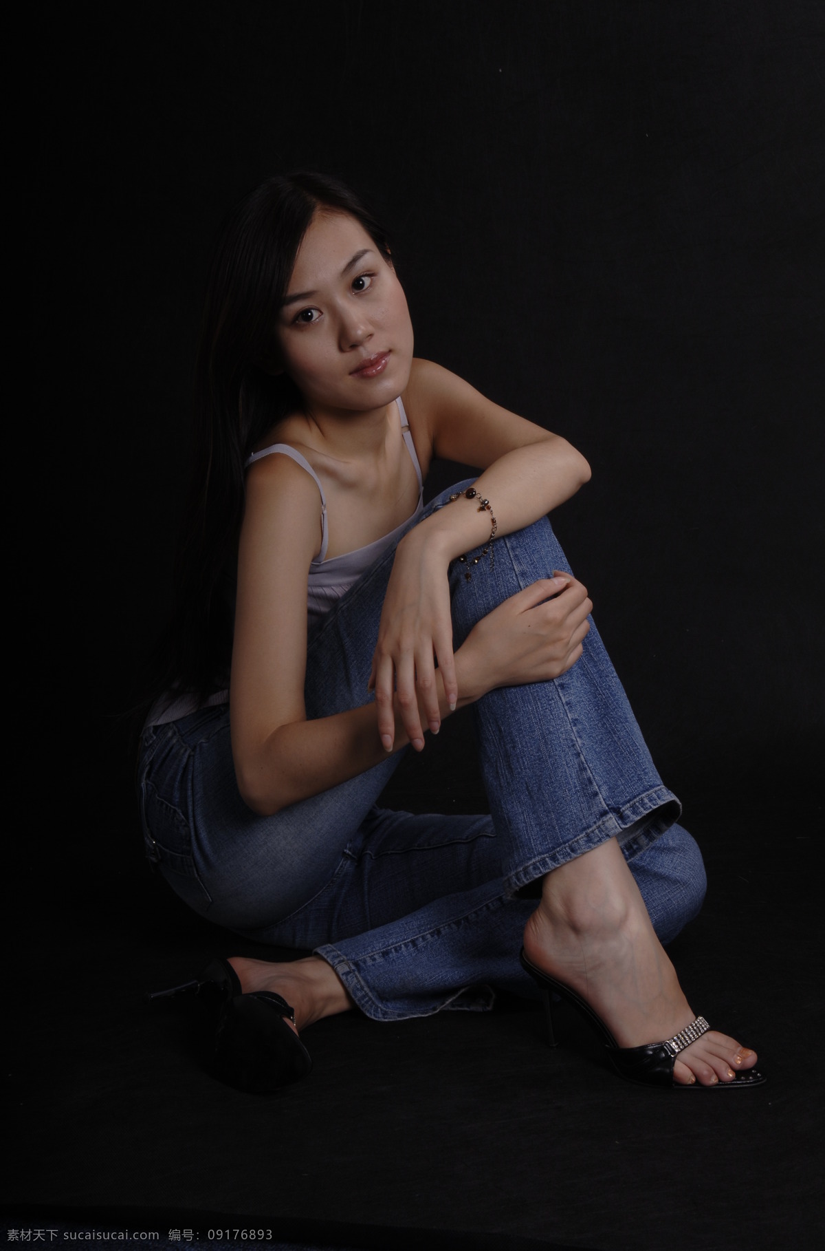 长腿美腿美女 腿模 丝袜模特 中高艺 heels 性感美女 写真 人物图库 女性女人 摄影图库 诱惑 高清图库