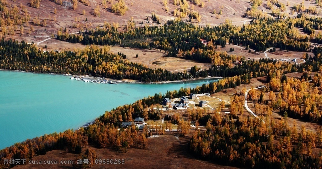 新疆 喀纳斯 秋色 塔松 山峦 山道 河道 哈纳斯湖 民房 新疆哈纳斯 风景名胜 自然景观