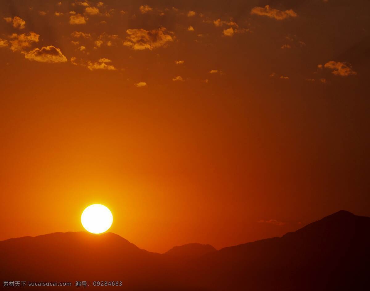 日出图片 日出 朝阳 朝霞 夕阳 晚霞 阳光 霞光 山脉 远山 山峰 天空 白云 云朵 云海 风景 自然景观 自然风景