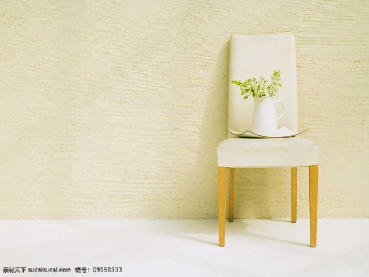 简约 家居 座椅 背景 大气 温馨 沙发 广告背景 米色背景墙 白色地面 海报