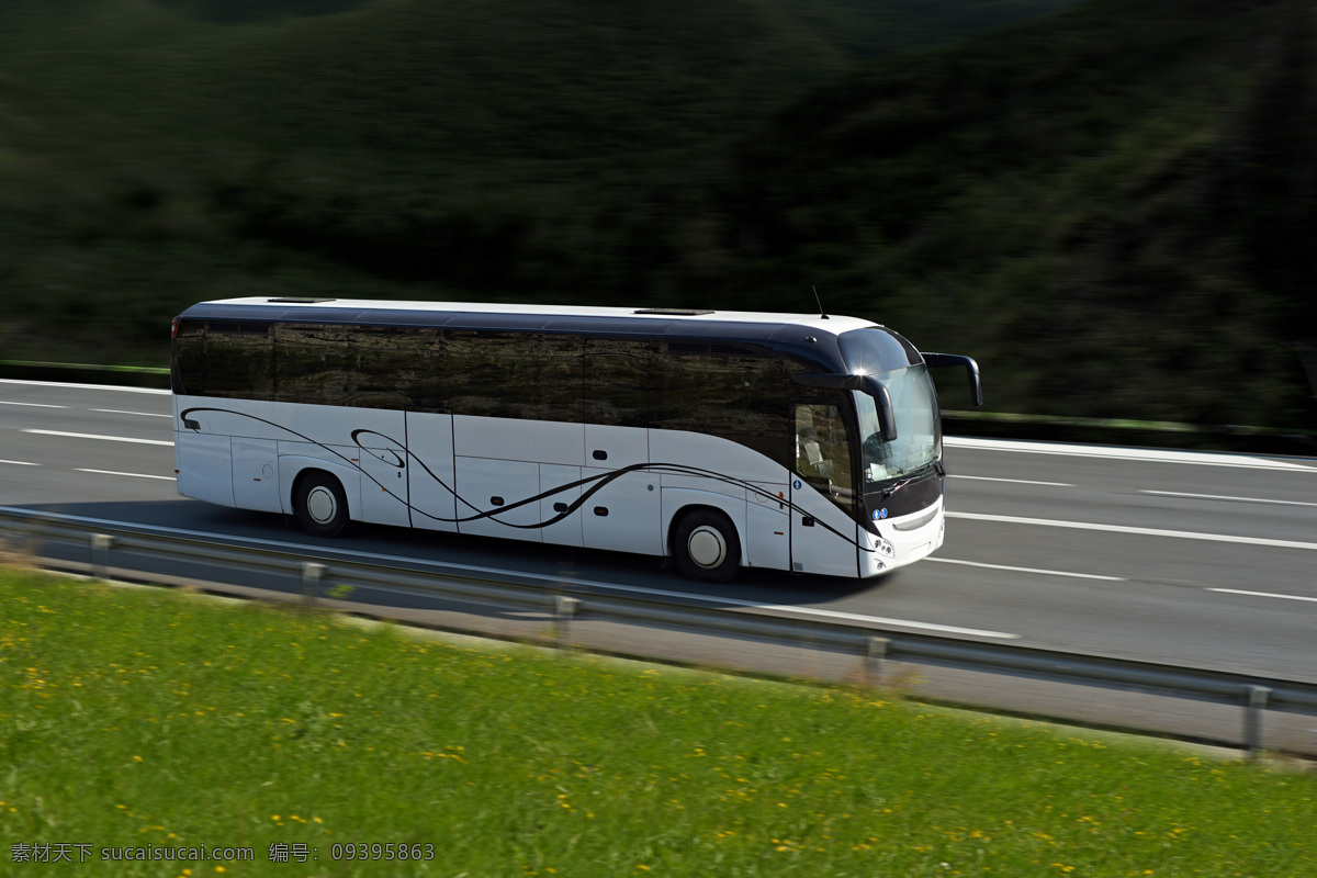 公共汽车 客车 巴士 大巴车 交通运输 交通工具 现代科技