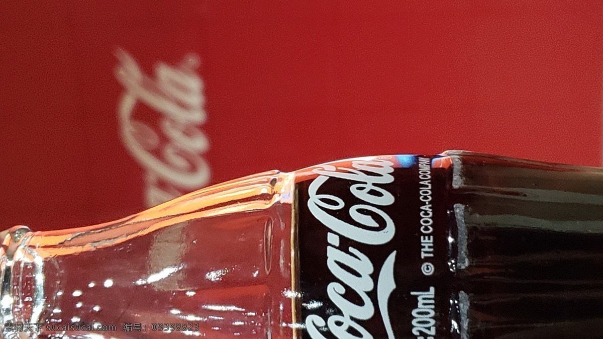 可口可乐 可乐 红色 玻璃瓶 光 黑红 照片