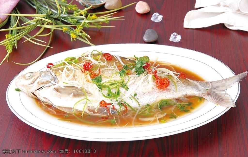 清蒸鲳鱼 美食 传统美食 餐饮美食 高清菜谱用图