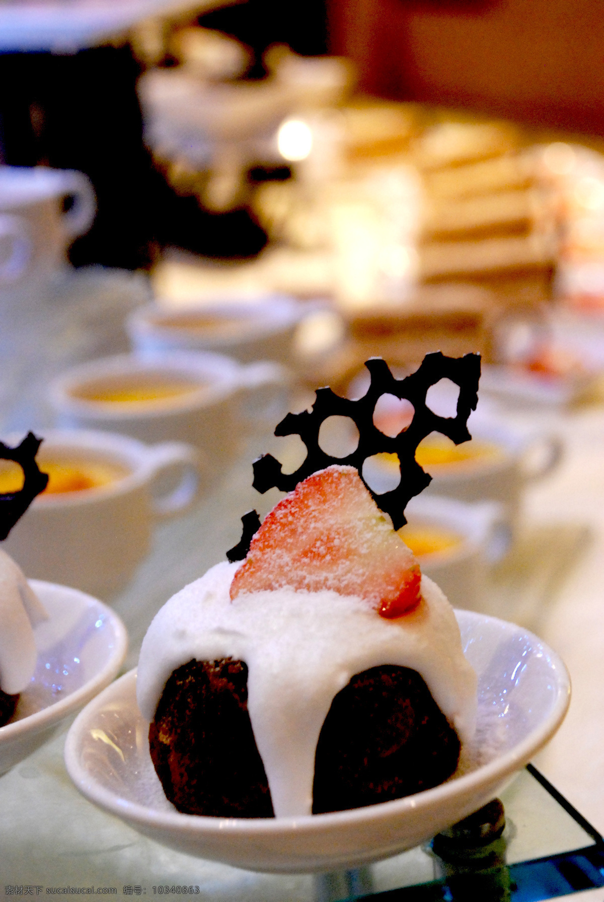 可爱甜点 圣诞大餐 雪 草莓 巧克力 西餐美食 餐饮美食