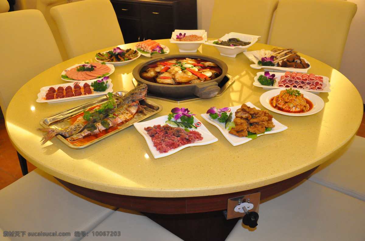 火锅 石锅鱼 宴席 鱼肉 鱼 石锅 菜品 传统美食 餐饮美食