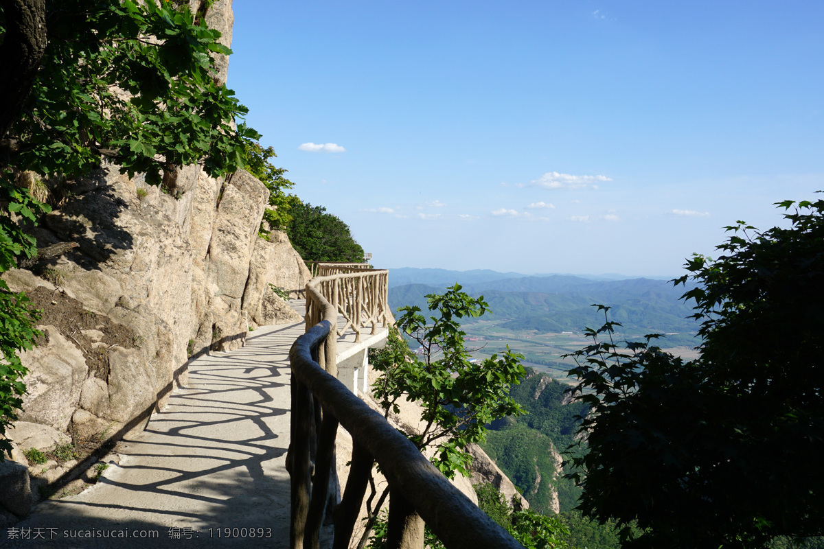 丹东凤凰山 栈道 风景 丹东 凤凰山 旅游 蓝天 自然风景 旅游摄影 国内旅游