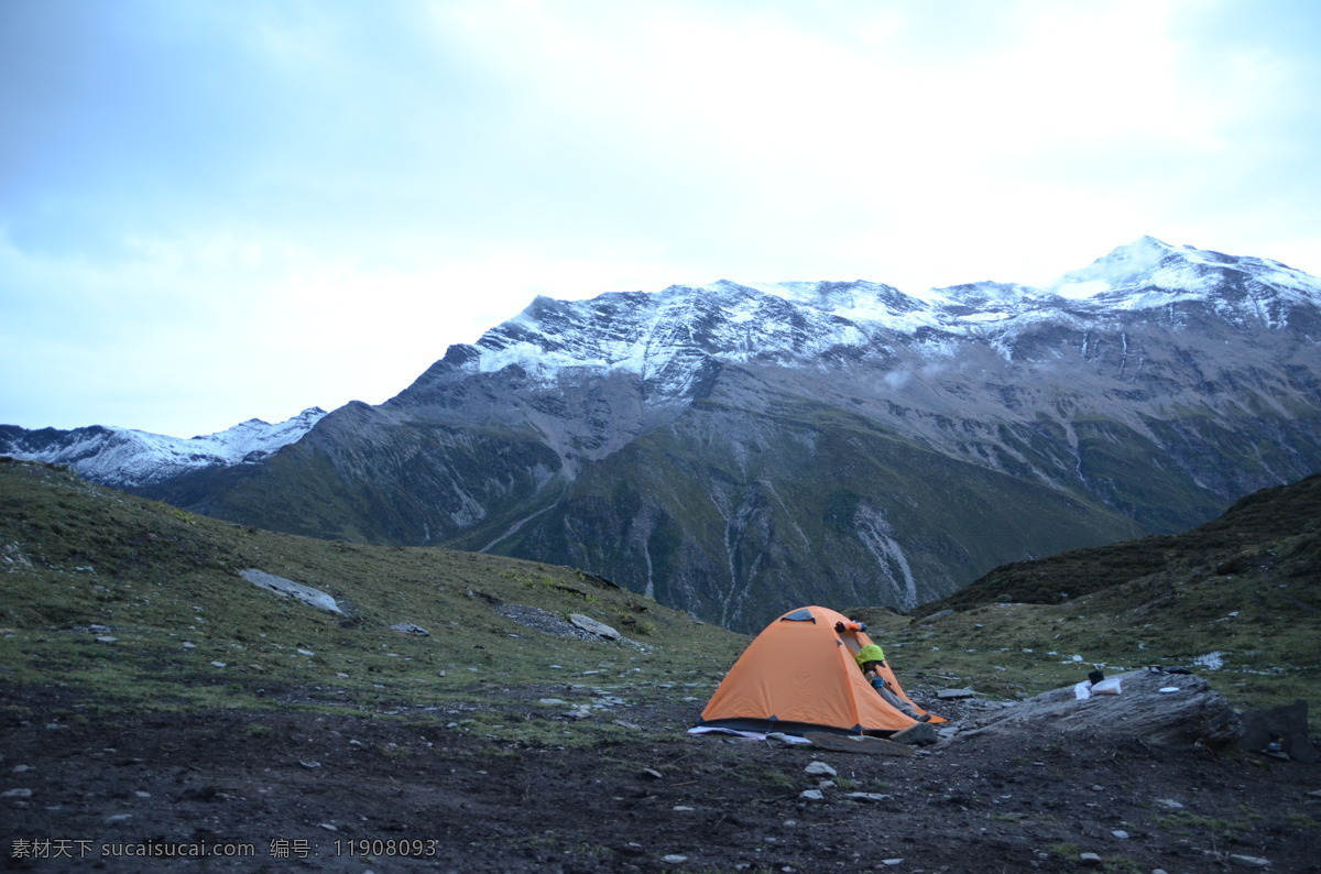 四姑娘山 雪山 四川雪山 蓝天白云 雪峰 四川旅游 川西高原 高原风光 雪山云雾 雪山雾气 四川景点 高原雪山 川西风光 长坪沟 白雪 冰天雪地 长坪 沟 自然景观 风景名胜 白色