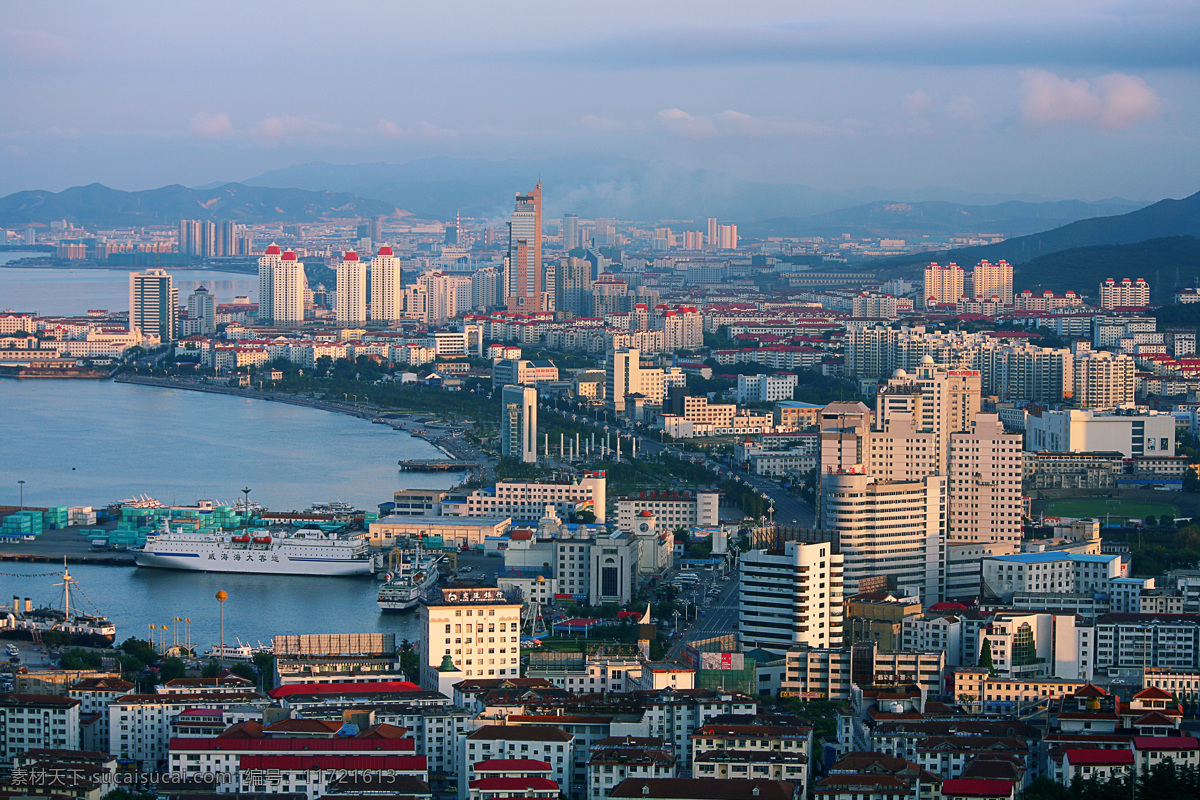 海边 小镇 城市 海景房 海湾 建筑景观 自然景观 边小镇 沿海城市 风景 生活 旅游餐饮