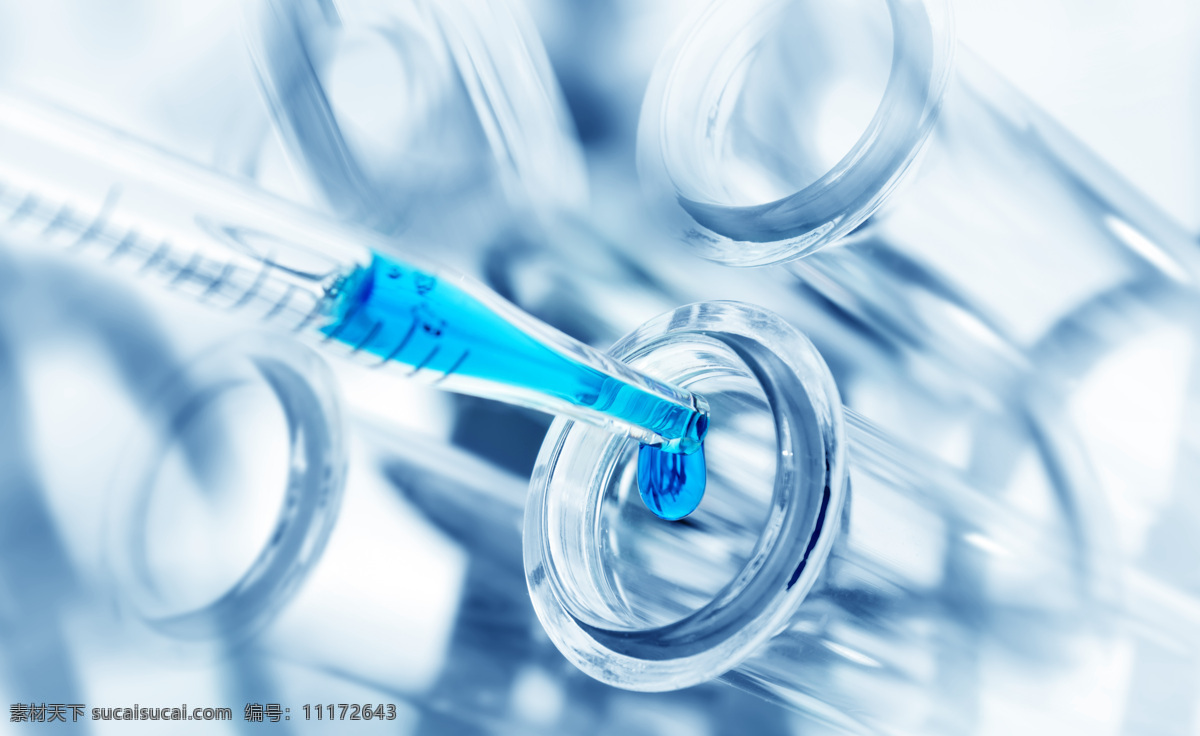 科研 科技 科学 研究 实验室 玻璃管 液体 试管 实验 抽取 生化 检验 动作 安全 蓝色 蓝 blue 高清 高清图片 现代科技 科学研究