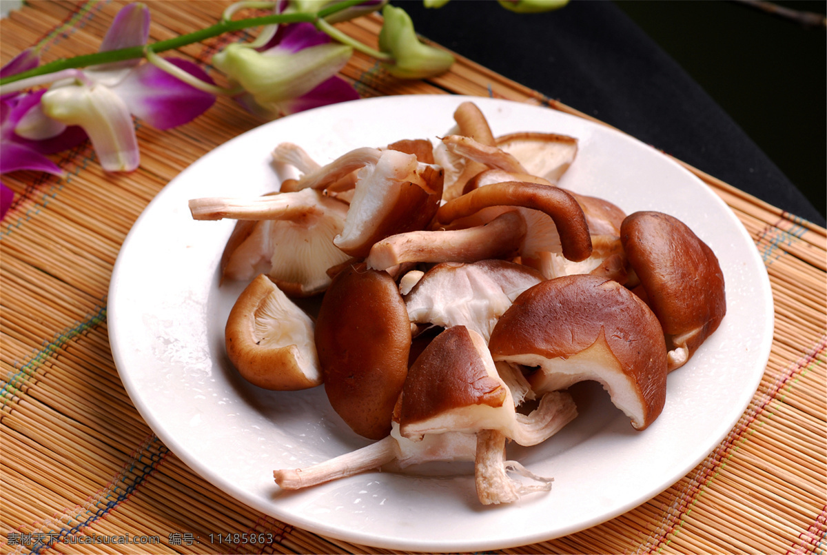 汤锅香菇图片 汤锅香菇 美食 传统美食 餐饮美食 高清菜谱用图