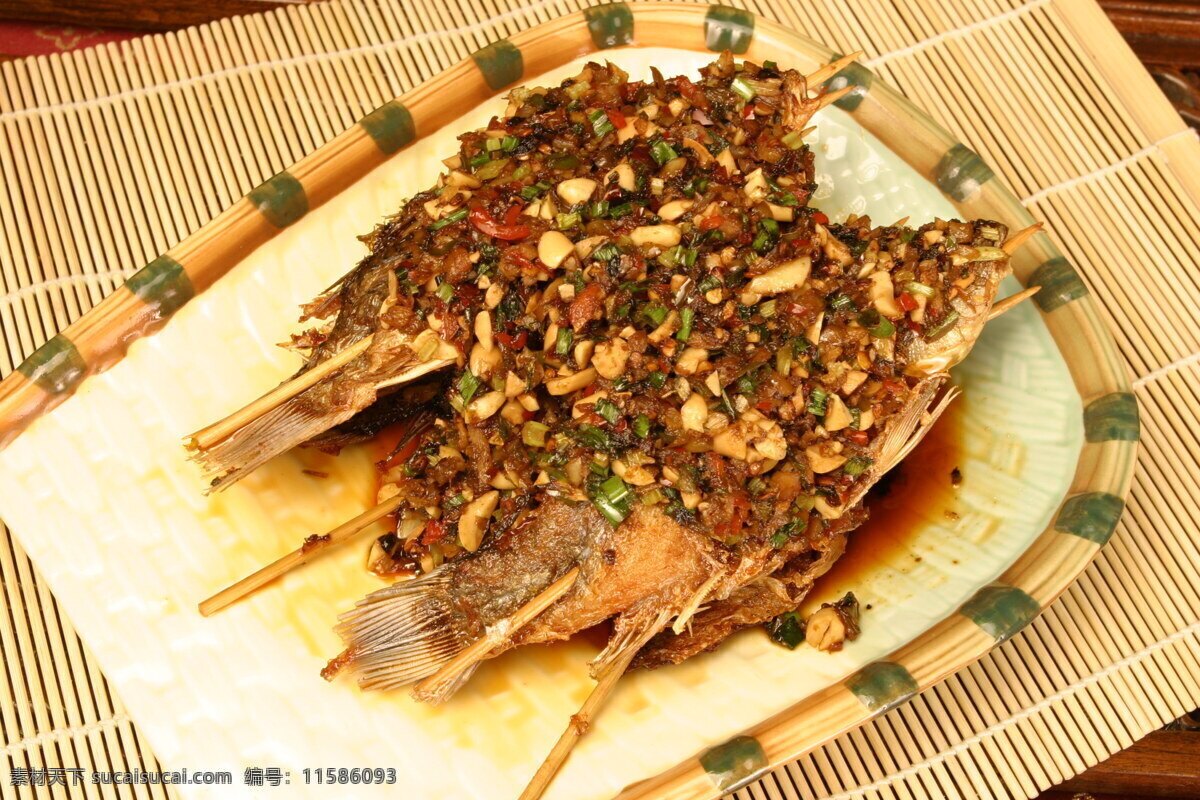 芹 香 鲫鱼 美食 食物 菜肴 餐饮美食 美味 佳肴食物 中国菜 中华美食 中国菜肴 菜谱