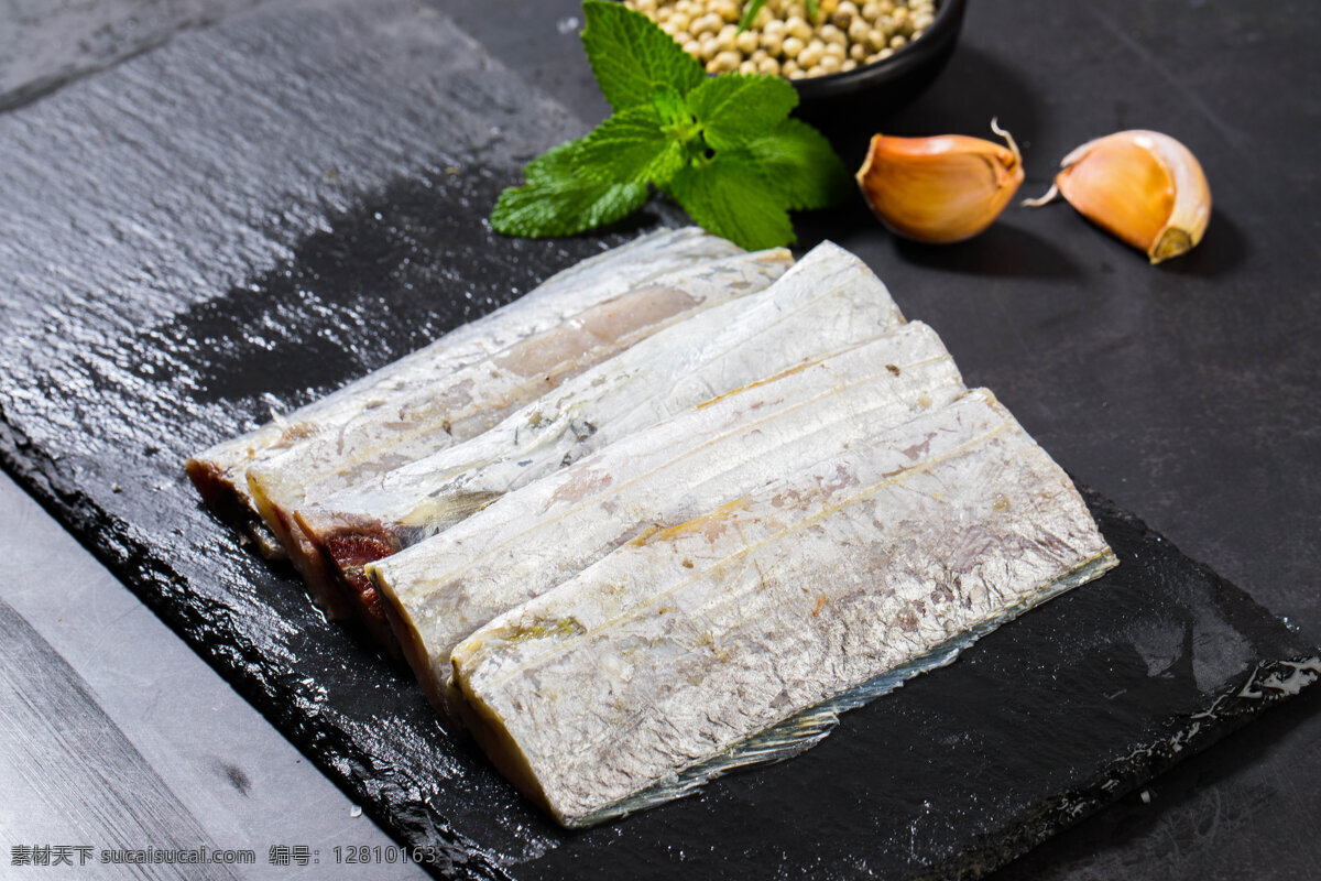 银色带鱼 海鲜 新鲜 大鱼 龙虾 鲍鱼 珍品 生活百科 生活素材