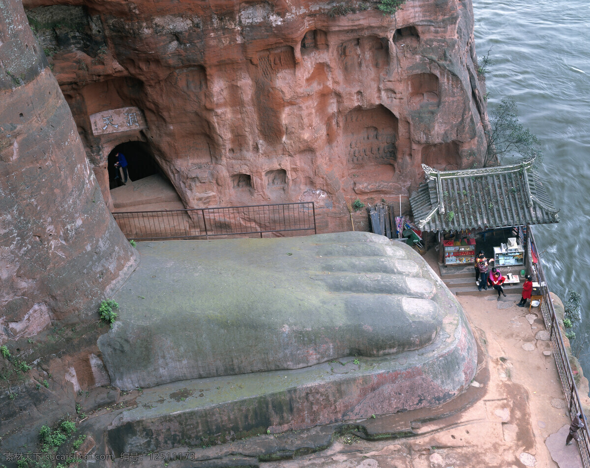 古代 大佛 脚 佛脚 海水 古代建筑 旅游景区 建筑 建筑物 建筑物摄影 名胜古迹 著名建筑 摄影图库 建筑设计 环境家居