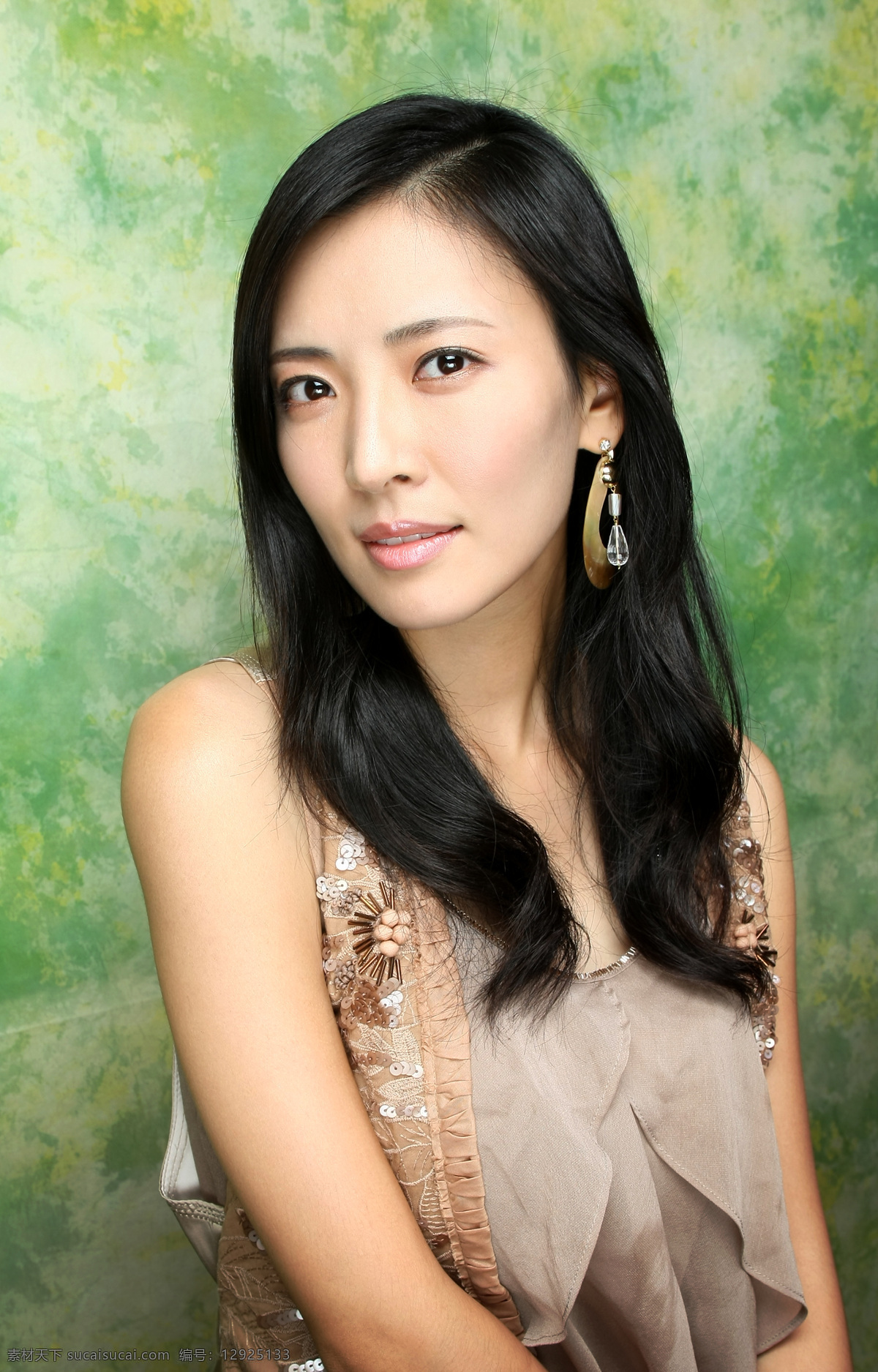 美女 明星 女人 女性 人物 时尚人物 人物摄影 职业人物 生活人物 演员 偶像 模特 明星图片 人物图片