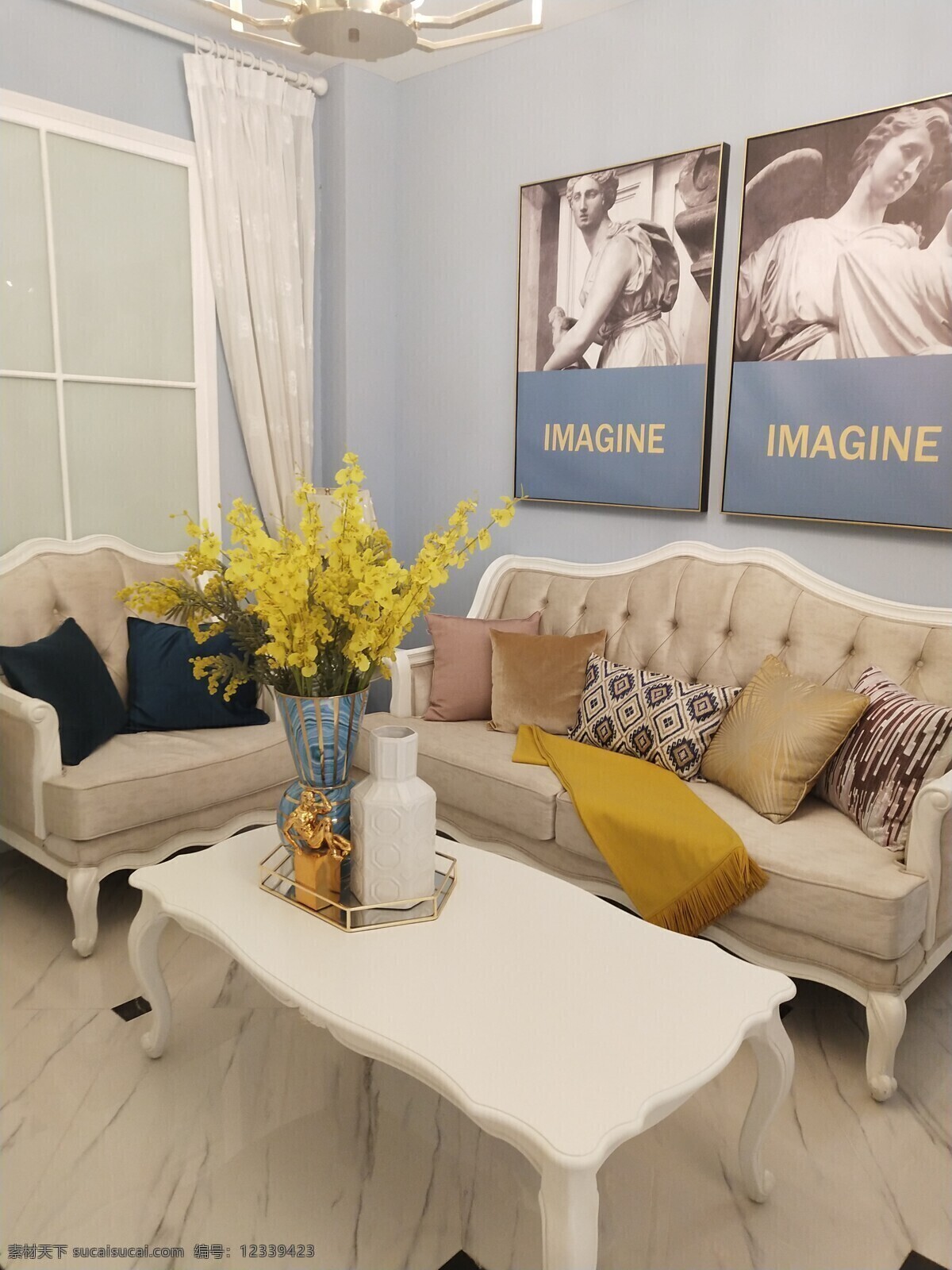 简欧风 欧式沙发 布艺沙发 白色 客厅 茶几 装饰画 室内家具 建筑园林 室内摄影