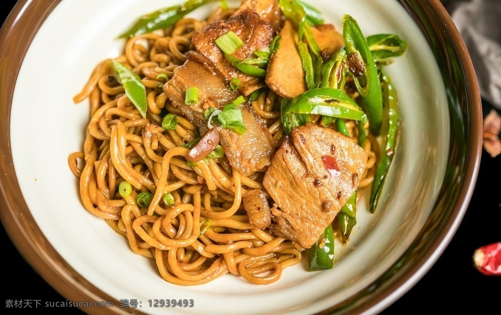 回锅肉面图片 美味 美食 高清摄影 高清大图 回锅肉面 面食 回锅肉拌面 餐饮美食 传统美食