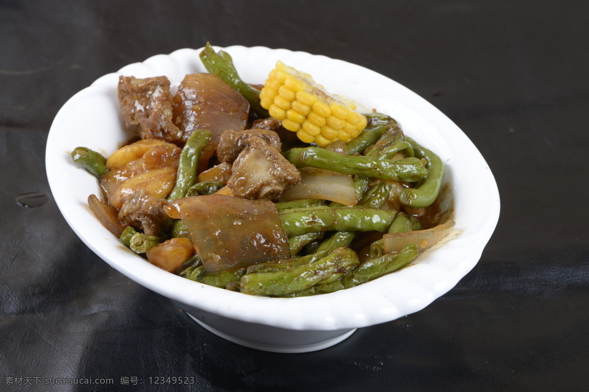排骨炖芸豆 农家菜 排骨 苞米 玉米 芸豆 东北菜 排骨炖豆角 美食 美味 菜谱 菜牌 餐饮美食 传统美食